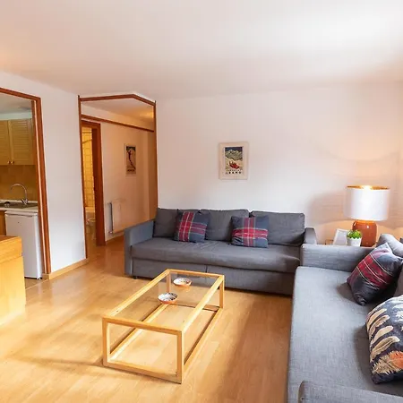 Huegas By Pirineos 360 - A 90 Metros Del Reloj De アパート