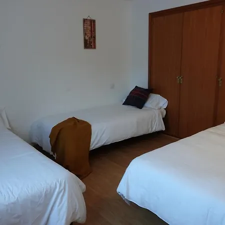 Huegas By Pirineos 360 - A 90 Metros Del Reloj De * フォルミガル