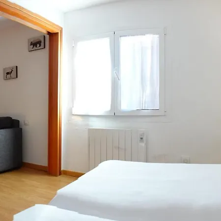 Huegas By Pirineos 360 - A 90 Metros Del Reloj De * フォルミガル