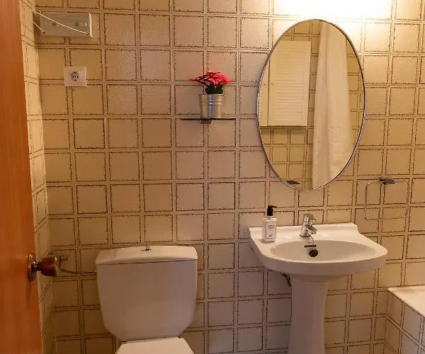 Huegas By Pirineos 360 - A 90 Metros Del Reloj De *