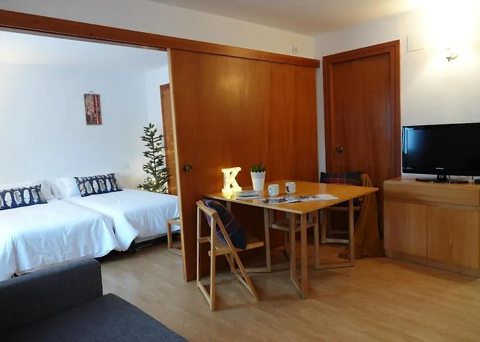 Huegas By Pirineos 360 - A 90 Metros Del Reloj De Lägenhet *