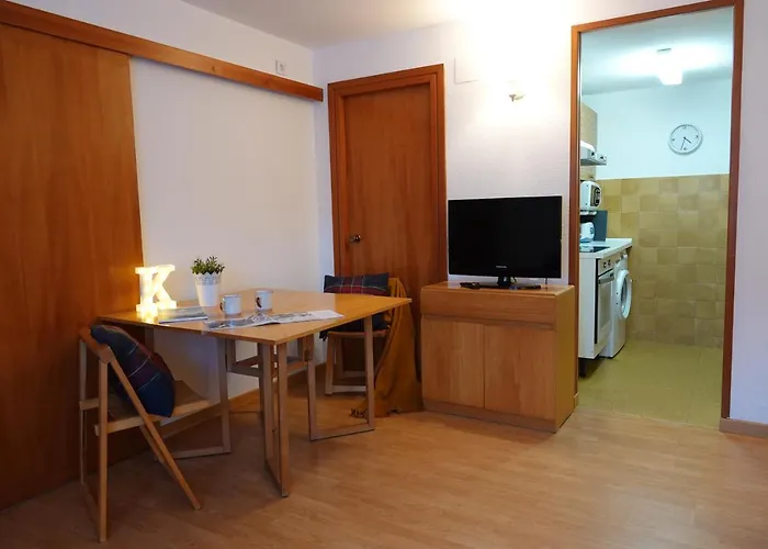 Huegas By Pirineos 360 - A 90 Metros Del Reloj De Formigal